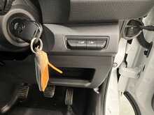 Renault Trafic 2.0 dCi Blue LL30 Business+ Panel Van 5dr Diesel Manual L2 H1 Euro 6 (s/s) (150 ps) - U1390