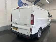 Renault Trafic 2.0 dCi Blue LL30 Business+ Panel Van 5dr Diesel Manual L2 H1 Euro 6 (s/s) (150 ps) - U1390