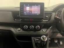 Renault Trafic 2.0 dCi Blue LL30 Business+ Panel Van 5dr Diesel Manual L2 H1 Euro 6 (s/s) (150 ps) - U1390