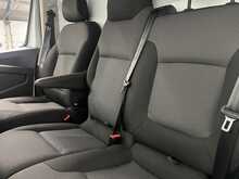 Renault Trafic 2.0 dCi Blue LL30 Business+ Panel Van 5dr Diesel Manual L2 H1 Euro 6 (s/s) (150 ps) - U1390