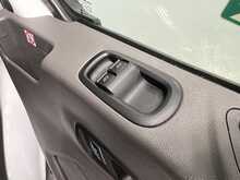 Ford Transit 2.0 350 EcoBlue Trend Minibus Double Cab 5dr Diesel Manual RWD L2 H2 Euro 6 (s/s) (12 Seat) (130 ps) - U1398