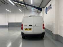 Vauxhall Vivaro 1.5 Turbo D Prime Panel Van 6dr Diesel Manual SWB Euro 6 (s/s) (120 ps) - U1408