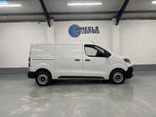 Vauxhall Vivaro 1.5 Turbo D Prime Panel Van 6dr Diesel Manual SWB Euro 6 (s/s) (120 ps) - U1408