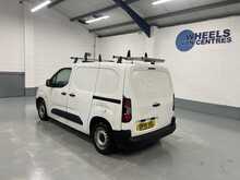 Vauxhall Combo 1.6 Turbo D 2000 Edition Panel Van 4dr Diesel Manual L1 H1 Euro 6 (75 ps) - U1420
