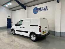 Peugeot Partner 1.6 BlueHDi 854 Professional Panel Van 5dr Diesel Manual L1 (112 g/km, 97.64 bhp) - U1448
