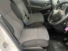 Peugeot Partner 1.6 BlueHDi 854 Professional Panel Van 5dr Diesel Manual L1 (112 g/km, 97.64 bhp) - U1448