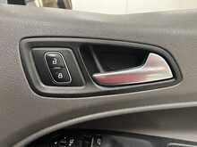 Ford Transit Connect 1.5 250 EcoBlue Limited Panel Van 5dr Diesel Manual L2 Euro 6 (s/s) (120 ps) - U1450