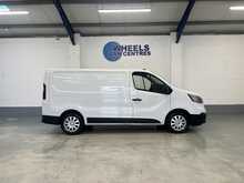 Renault Trafic 2.0 dCi Blue SL28 Business+ Panel Van 5dr Diesel Manual L1 H1 Euro 6 (s/s) (130 ps) - U1453