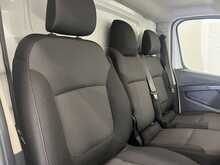 Renault Trafic 2.0 dCi Blue SL28 Business+ Panel Van 5dr Diesel Manual L1 H1 Euro 6 (s/s) (130 ps) - U1453
