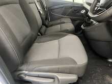 Renault Trafic 2.0 dCi Blue SL28 Business+ Panel Van 5dr Diesel Manual L1 H1 Euro 6 (s/s) (130 ps) - U1453