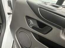 Ford Transit Custom 2.0 300 EcoBlue Leader Panel Van 5dr Diesel Manual L2 H1 Euro 6 (s/s) (130 ps) - U1455