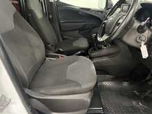Ford Transit Courier 1.0 EcoBoost Leader Panel Van 4dr Petrol Manual L1 Euro 6 (100 ps) - U1464