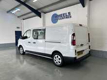 Renault Trafic 2.0 dCi Blue LL30 Advance Crew Van Double Cab 6dr Diesel Manual L2 H1 Euro 6 (s/s) (130 ps) - U1471