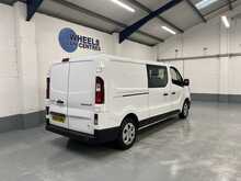 Renault Trafic 2.0 dCi Blue LL30 Advance Crew Van Double Cab 6dr Diesel Manual L2 H1 Euro 6 (s/s) (130 ps) - U1471