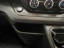 Renault Trafic 2.0 dCi Blue SL28 Business Panel Van 5dr Diesel Manual L1 H1 Euro 6 (s/s) (130 ps) - U1474