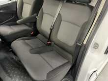 Renault Trafic 2.0 dCi Blue SL28 Business Panel Van 5dr Diesel Manual L1 H1 Euro 6 (s/s) (130 ps) - U1474