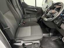 Ford Transit Custom 2.0 320 EcoBlue Trend Kombi Double Cab 5dr Diesel Auto L2 H1 Euro 6 (s/s) (130 ps) 2.0 5dr Minibus - U1494