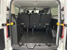 Ford Transit Custom 2.0 320 EcoBlue Trend Kombi Double Cab 5dr Diesel Auto L2 H1 Euro 6 (s/s) (130 ps) 2.0 5dr Minibus - U1494