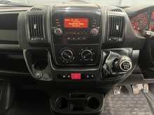 Peugeot Boxer 2.2 Dropside Manual Diesel 2.2 2dr Dropside Manual Diesel - U1496