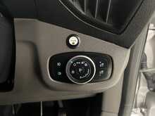 Ford Transit Connect 1.5 240 EcoBlue Limited Panel Van 5dr Diesel Manual L1 Euro 6 (s/s) (120 ps) - U1502