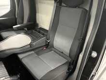 Renault Master 2.3 dCi 35 Business+ Panel Van 4dr Diesel Manual FWD MWB Medium Roof Euro 6 (135 ps) - U1504