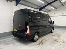 Renault Master 2.3 dCi 35 Business+ Panel Van 4dr Diesel Manual FWD MWB Medium Roof Euro 6 (135 ps) - U1504