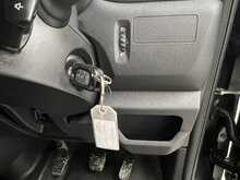 Renault Master 2.3 dCi 35 Business+ Panel Van 4dr Diesel Manual FWD MWB Medium Roof Euro 6 (135 ps) - U1504