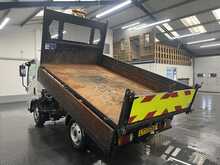 Isuzu Grafter N35.125S SRW AUTOMATIC 2DR TIPPER - U1519
