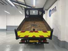 Isuzu Grafter N35.125S SRW MANUAL 2DR TIPPER - U1519