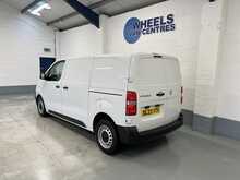 Vauxhall Vivaro 1.5 Turbo D 2900 Prime Panel Van 6dr Diesel Manual L1 H1 Euro 6 (s/s) (100 ps) - U1523