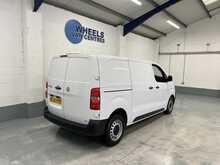 Vauxhall Vivaro 1.5 Turbo D 2900 Prime Panel Van 6dr Diesel Manual L1 H1 Euro 6 (s/s) (100 ps) - U1523