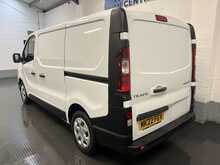 Renault Trafic 2.0 dCi Blue SL28 Business Panel Van 5dr Diesel Manual L1 H1 Euro 6 (s/s) (130 ps) - U1527