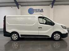 Renault Trafic 2.0 dCi Blue SL28 Business Panel Van 5dr Diesel Manual L1 H1 Euro 6 (s/s) (130 ps) - U1527