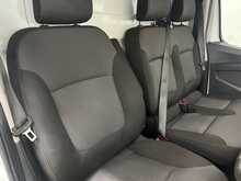 Renault Trafic 2.0 dCi Blue SL28 Business Panel Van 5dr Diesel Manual L1 H1 Euro 6 (s/s) (130 ps) - U1527