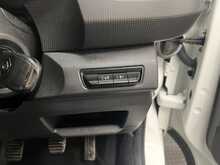 Renault Trafic 2.0 dCi Blue SL28 Business Panel Van 5dr Diesel Manual L1 H1 Euro 6 (s/s) (130 ps) - U1527