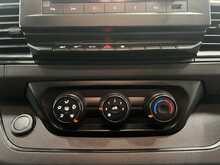 Renault Trafic 2.0 dCi Blue SL28 Business Panel Van 5dr Diesel Manual L1 H1 Euro 6 (s/s) (130 ps) - U1527