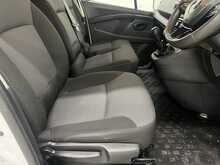 Renault Trafic 2.0 dCi Blue SL28 Business Panel Van 5dr Diesel Manual L1 H1 Euro 6 (s/s) (130 ps) - U1527
