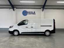 Renault Trafic 2.0 dCi Blue LL30 Business Panel Van 5dr Diesel Manual L2 H1 Euro 6 (s/s) (130 ps) - U1530