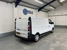 Renault Trafic 2.0 dCi Blue LL30 Business Panel Van 5dr Diesel Manual L2 H1 Euro 6 (s/s) (130 ps) - U1530