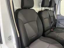 Renault Trafic 2.0 dCi Blue LL30 Business Panel Van 5dr Diesel Manual L2 H1 Euro 6 (s/s) (130 ps) - U1530