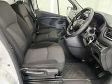 Renault Trafic 2.0 dCi Blue LL30 Business Panel Van 5dr Diesel Manual L2 H1 Euro 6 (s/s) (130 ps) - U1530