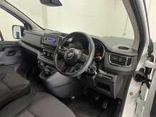 Renault Trafic 2.0 dCi Blue LL30 Business Panel Van 5dr Diesel Manual L2 H1 Euro 6 (s/s) (130 ps) - U1530