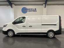 Renault Trafic 2.0 dCi Blue LL30 Business Panel Van 5dr Diesel Manual L2 H1 Euro 6 (s/s) (130 ps) - U1530