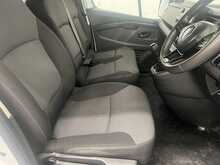Renault Trafic 2.0 dCi Blue LL30 Business Panel Van 5dr Diesel Manual L2 H1 Euro 6 (s/s) (130 ps) - U1530