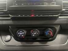 Renault Trafic 2.0 dCi Blue LL30 Business Panel Van 5dr Diesel Manual L2 H1 Euro 6 (s/s) (130 ps) - U1530
