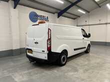 Ford Transit Custom 2.0 300 EcoBlue Leader Panel Van 5dr Diesel Manual L2 H1 Euro 6 (s/s) (130 ps) - U1534