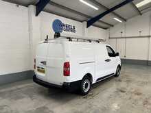 Peugeot Expert 2.0 BlueHDi 1400 Professional Long Panel Van 6dr Diesel Manual LWB Euro 6 (s/s) (120 ps) - U1589