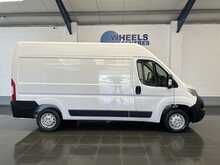 Citroen Relay 2.2 BlueHDi 35 Enterprise Panel Van 5dr Diesel Manual L2 High Roof Euro 6 (s/s) (140 ps) - U1590