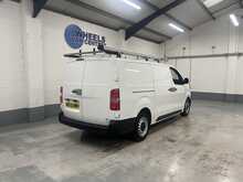 Peugeot Expert 2.0 BlueHDi 1400 Professional Long Panel Van 6dr Diesel Manual LWB Euro 6 (s/s) (120 ps) - U1595