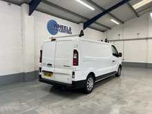 Renault Trafic 2.0 dCi ENERGY 30 Business+ Panel Van 5dr Diesel Manual LWB Standard Roof Euro 6 (s/s) (120 ps) - U1598